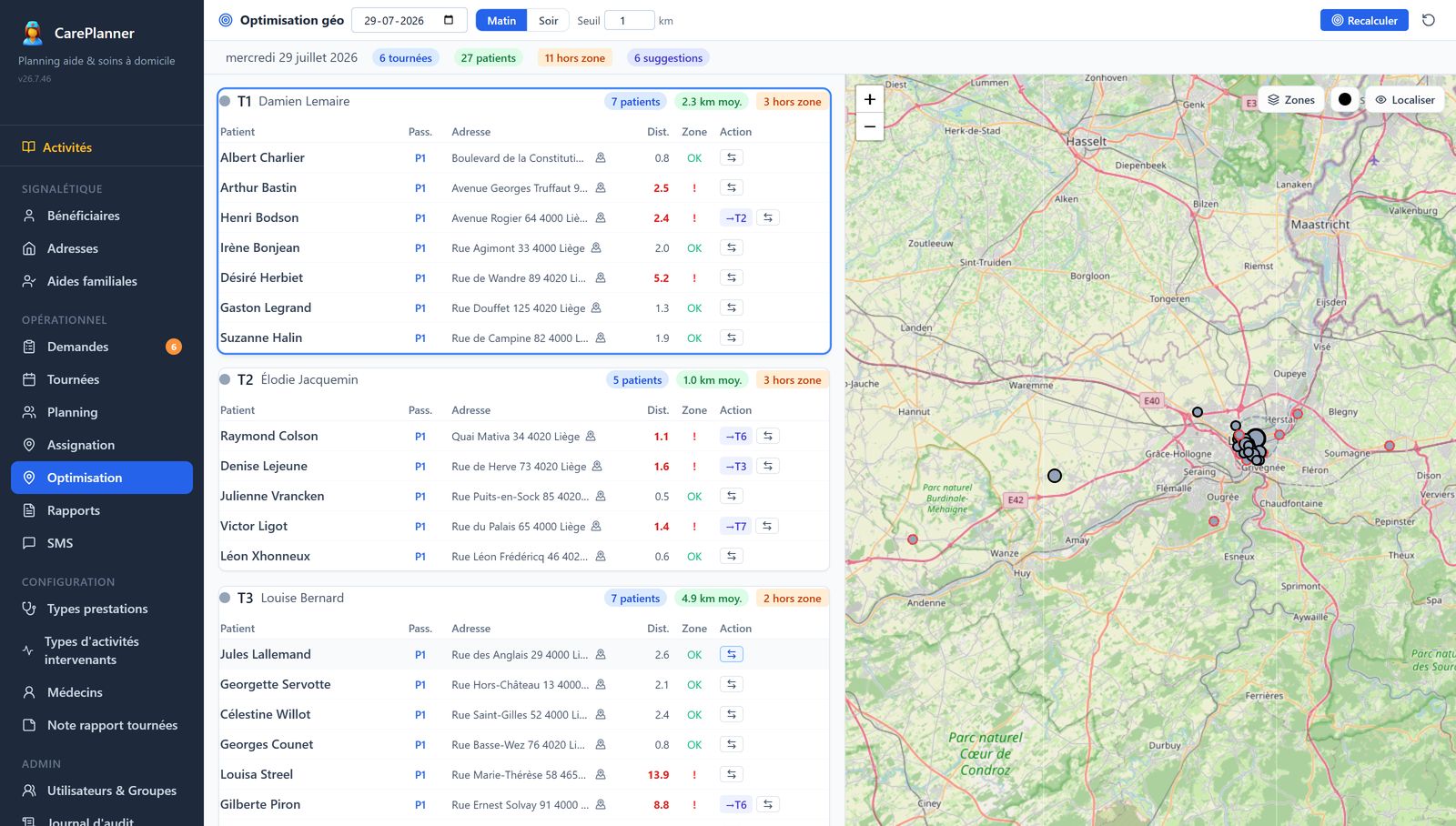 L'écran d'optimisation géographique : par tournée, la liste des bénéficiaires avec leur distance au centre de gravité, les hors-zone en rouge, la tournée suggérée, et une carte de la région.